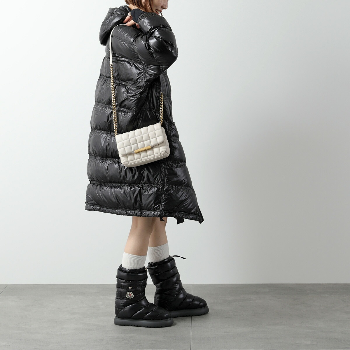 MONCLER モンクレール ブーツ GAIA POCKET MID ガイア ポケット ミッド 4H00120 M2707 レディース ダウン入り アイコンパッ MONCLER モンクレール ブーツ GAIA POCKET MID ガイア ポケット ミッド 4H00120 M2707 レディース ダウン入り アイコンパッ