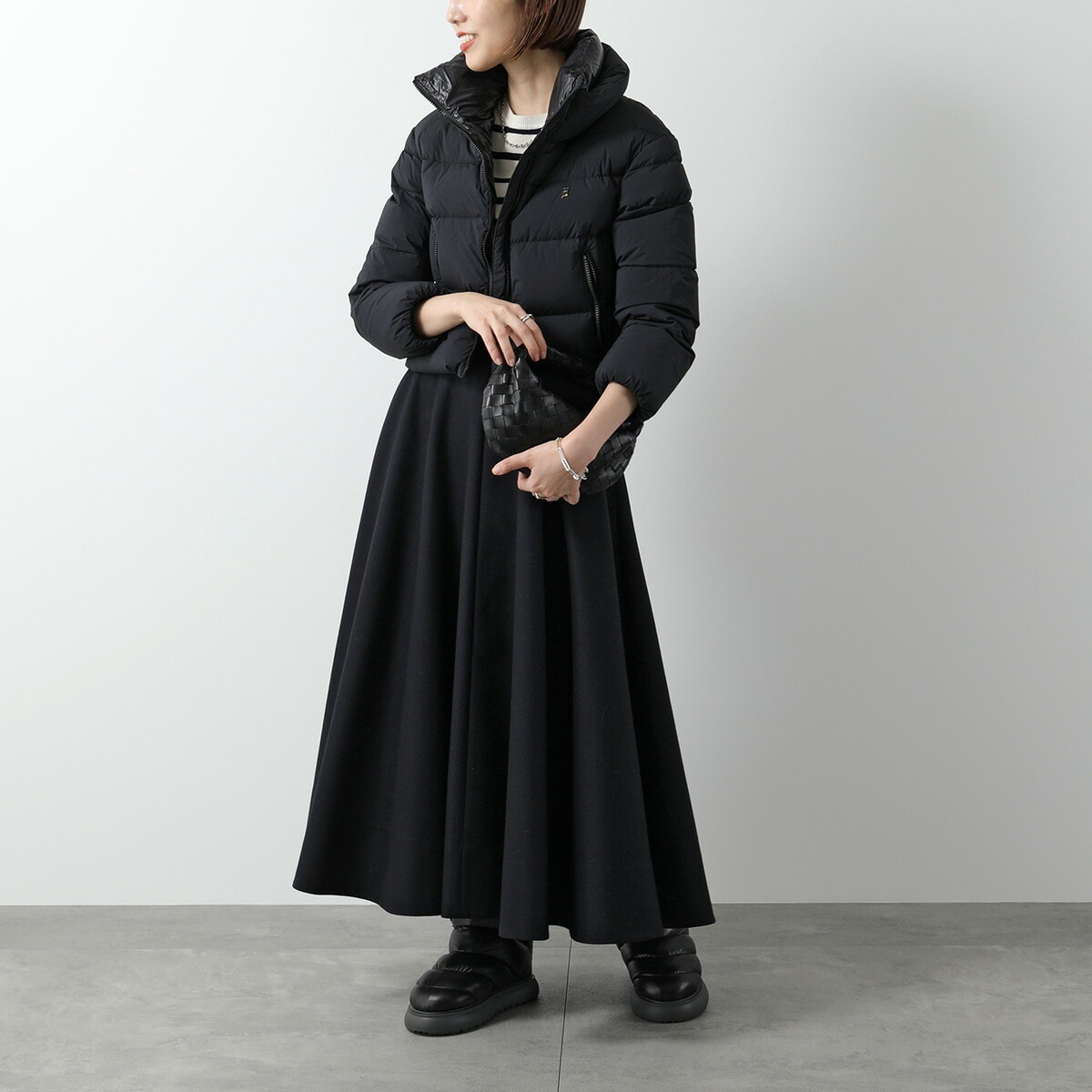 MONCLER モンクレール ブーツ GAIA POCKET MID ガイア ポケット ミッド 4H00120 M2707 レディース ダウン入り アイコンパッ MONCLER モンクレール ブーツ GAIA POCKET MID ガイア ポケット ミッド 4H00120 M2707 レディース ダウン入り アイコンパッ