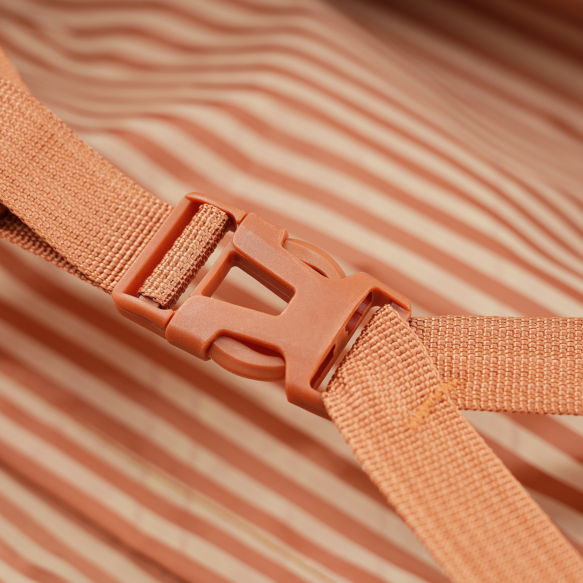 【国内急速発送 送.料.無.料】スーツケース キャリーケース 小型 キャリーバッグ 超軽量 Lサイズ ファスナー式フック機能付き TSAロック搭載 旅行360度回転 おしゃれ人気色131127 【国内急速発送 送.料.無.料】スーツケース キャリーケース 小型 キャリーバッグ 超軽量 Lサイズ ファスナー式フック機能付き TSAロック搭載 旅行360度回転 おしゃれ人気色131127