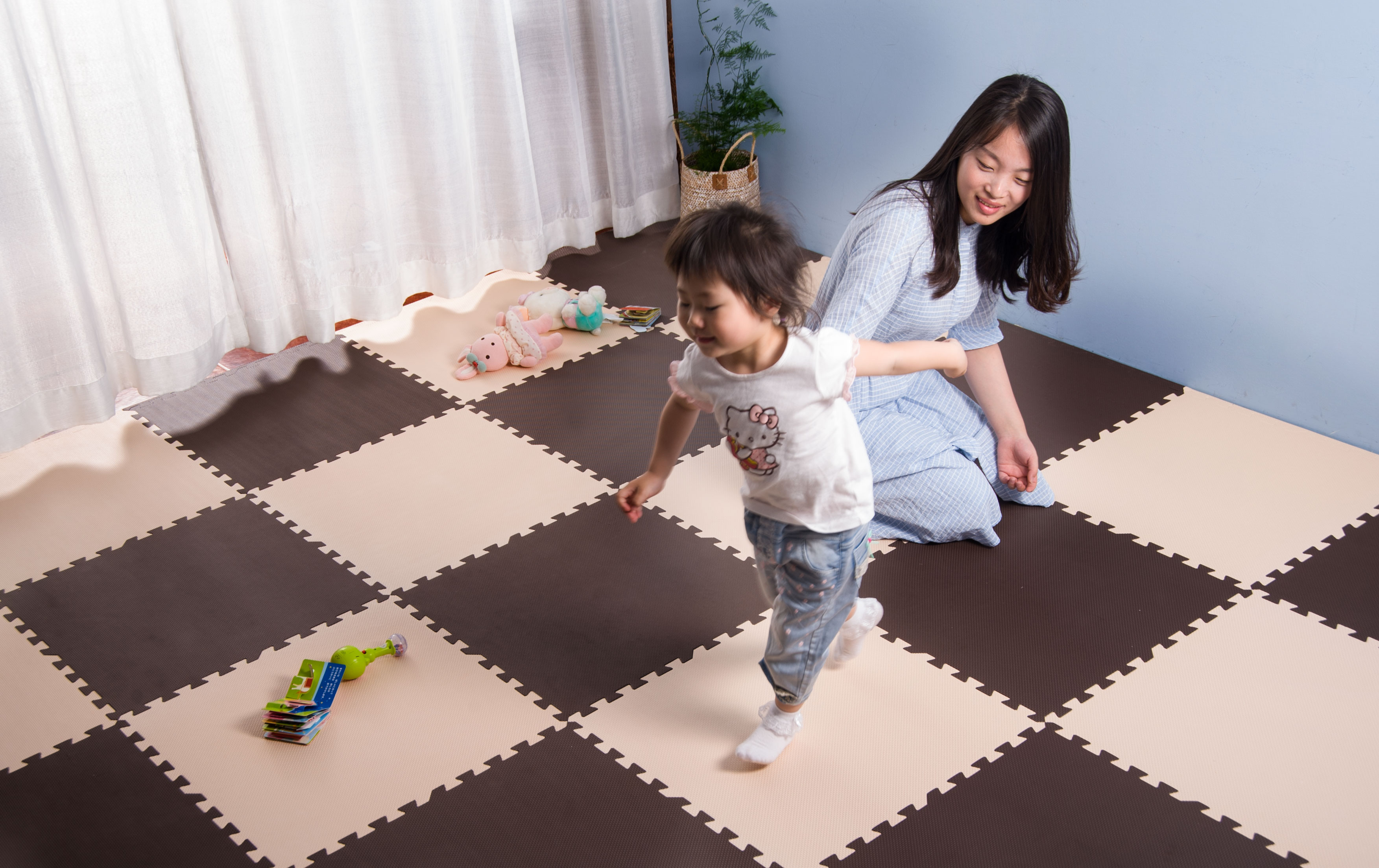 ジョイントマット 大判60cm 3畳 16枚 厚手 2cm おしゃれ EVA高品質 防音断熱 安心のノンホル 転倒防止 サイドパーツ付き【ブラウンベージュ】 ジョイントマット 大判60cm 3畳 16枚 厚手 2cm おしゃれ EVA高品質 防音断熱 安心のノンホル 転倒防止 サイドパーツ付き【ブラウンベージュ】