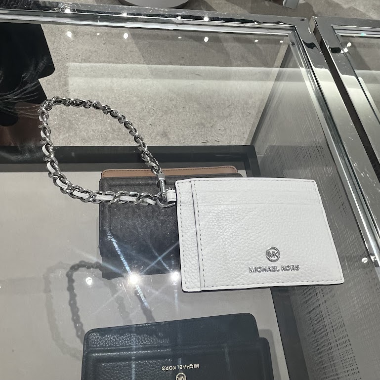 即発 正規品 USA直送 アウトレット ID チェーン カードホルダー スモール 32F2ST9D5L/36S3LCOF3L 即発 正規品 USA直送 アウトレット ID チェーン カードホルダー スモール 32F2ST9D5L/36S3LCOF3L