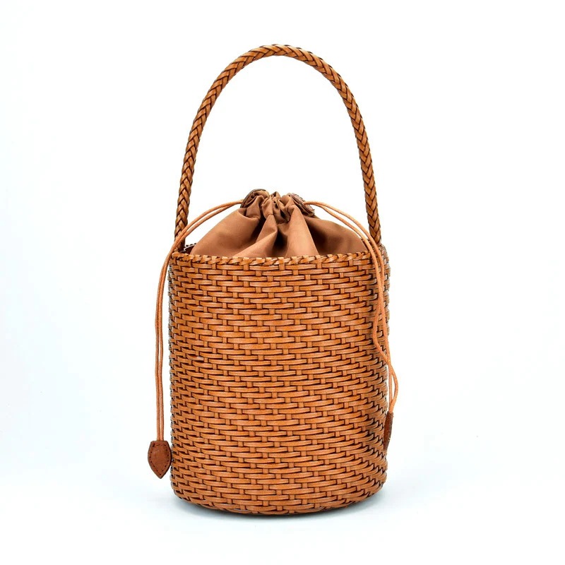 夏の新作本革編みバッグネットレッドホット売り小桶バッグ日系バケツバッグ 夏の新作本革編みバッグネットレッドホット売り小桶バッグ日系バケツバッグ