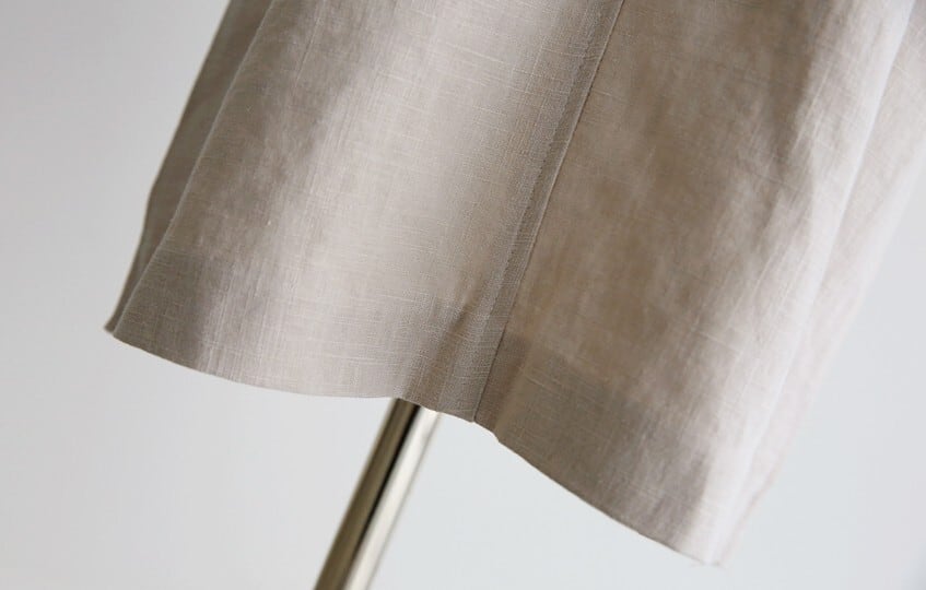 テーラードジャケット アウター 上着 ロングジャケット 膝下丈 チュニック丈 ミモレ丈 ロング丈 無地 襟付き シングルブレスト スリット入り 体型カバー 可愛い かわいい きれいめ 大人 lout0