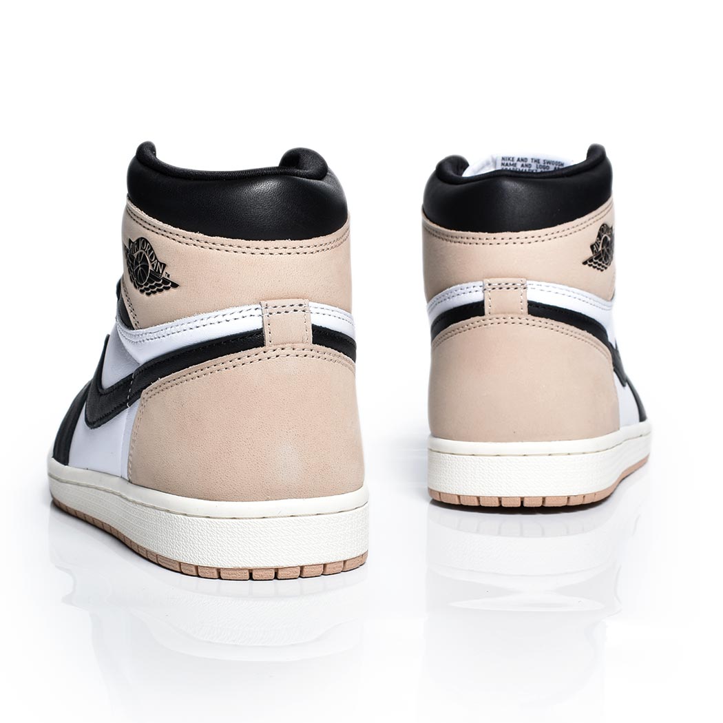 NIKE WMNS AIR JORDAN 1 RETRO HI OG 