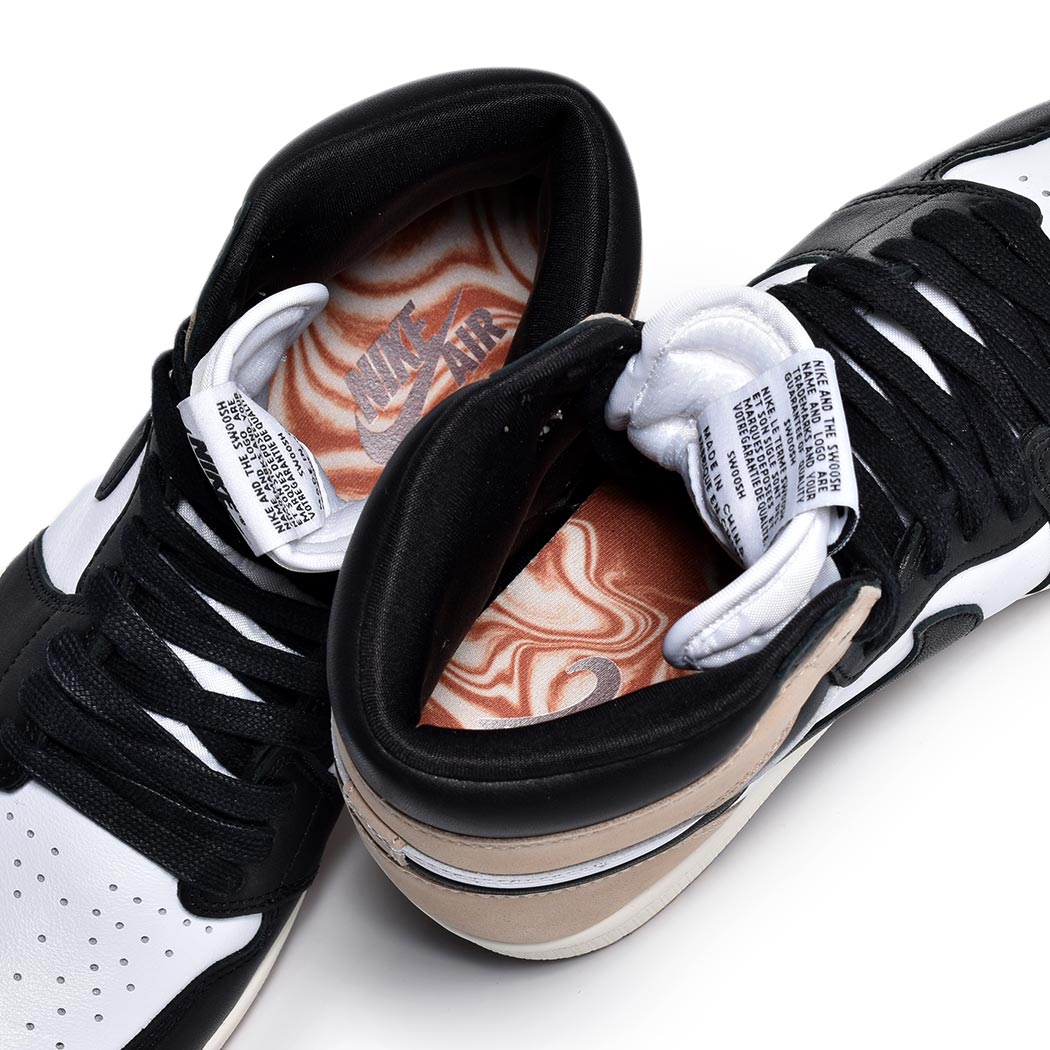 NIKE WMNS AIR JORDAN 1 RETRO HI OG 