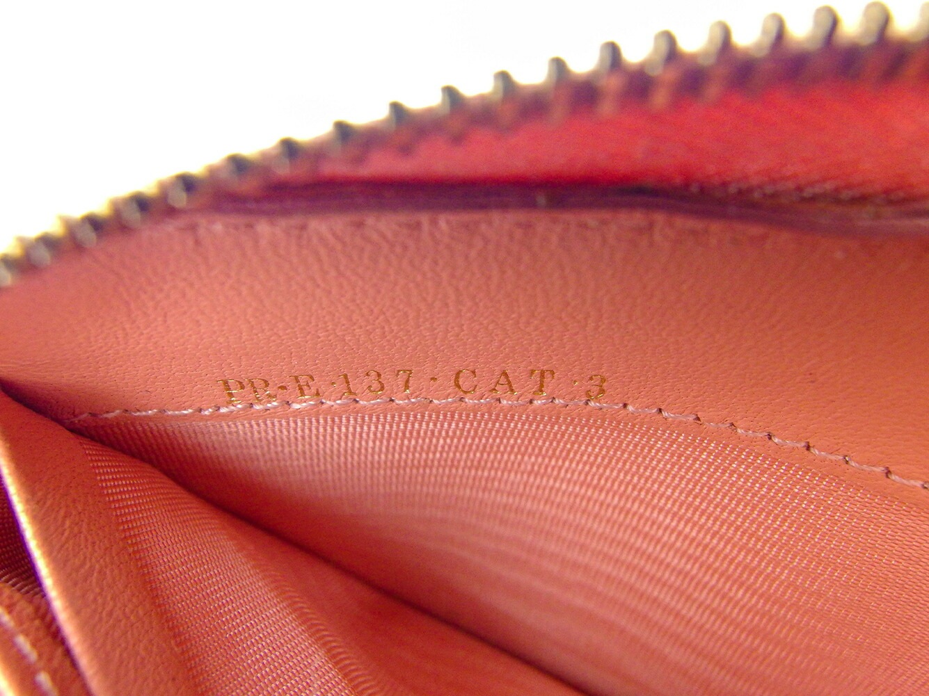 長財布 ラウンドファスナー 財布 スタッズ レディース ピンク ベージュ ゴールド 中古 長財布 ラウンドファスナー 財布 スタッズ レディース ピンク ベージュ ゴールド 中古