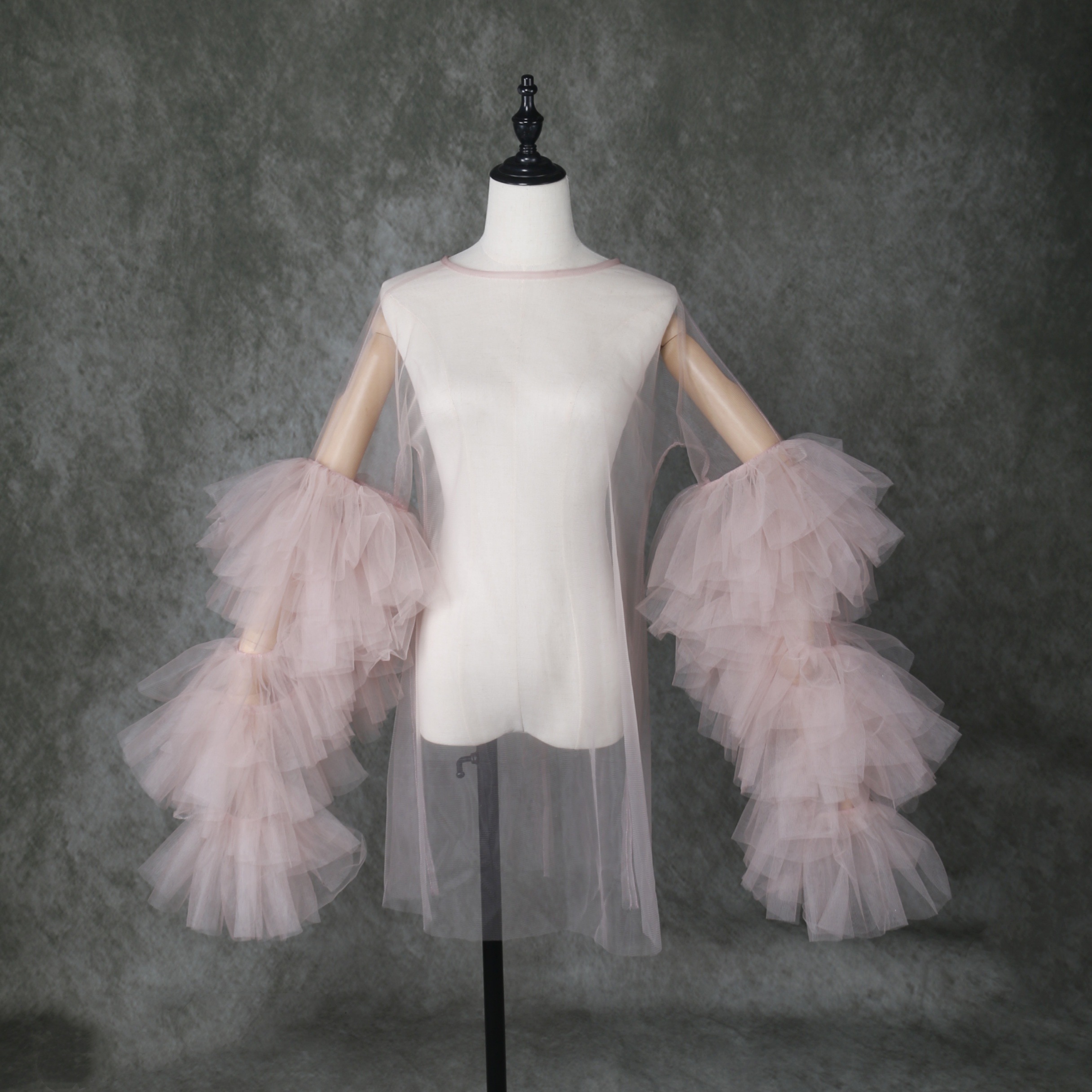 トップス くすみピンク ふわふわ袖 色直し ラッフルフリル オーダーメイド 花嫁 披露宴 トップス くすみピンク ふわふわ袖 色直し ラッフルフリル オーダーメイド 花嫁 披露宴