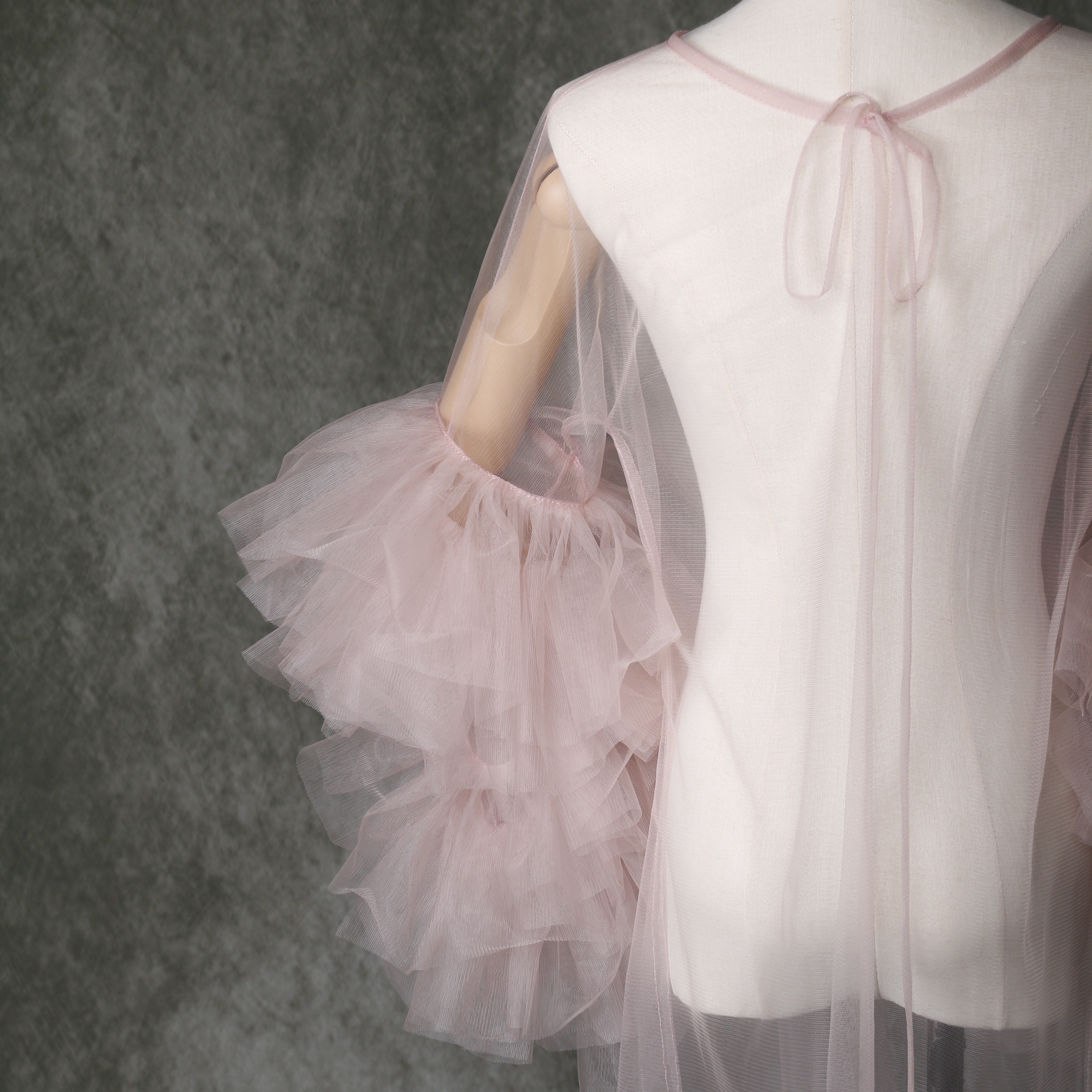 トップス くすみピンク ふわふわ袖 色直し ラッフルフリル オーダーメイド 花嫁 披露宴 トップス くすみピンク ふわふわ袖 色直し ラッフルフリル オーダーメイド 花嫁 披露宴