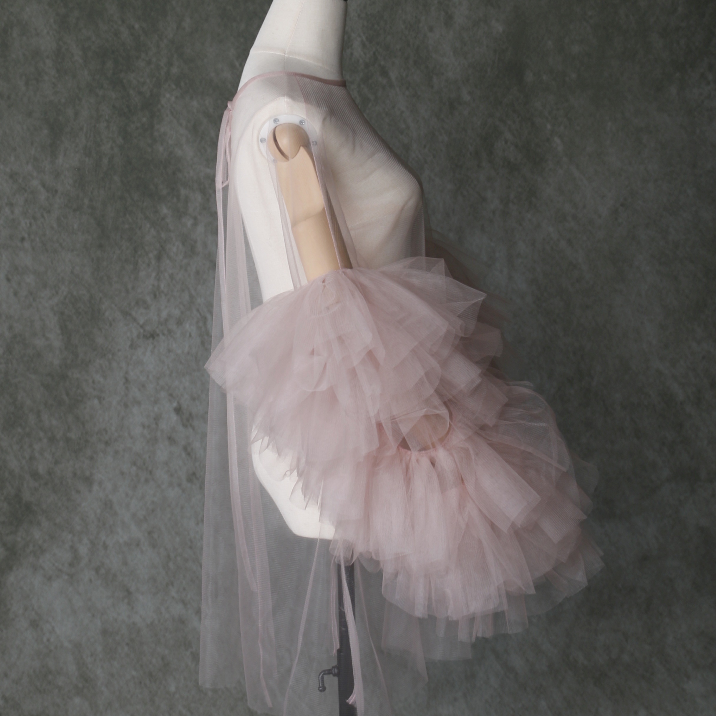 トップス くすみピンク ふわふわ袖 色直し ラッフルフリル オーダーメイド 花嫁 披露宴 トップス くすみピンク ふわふわ袖 色直し ラッフルフリル オーダーメイド 花嫁 披露宴