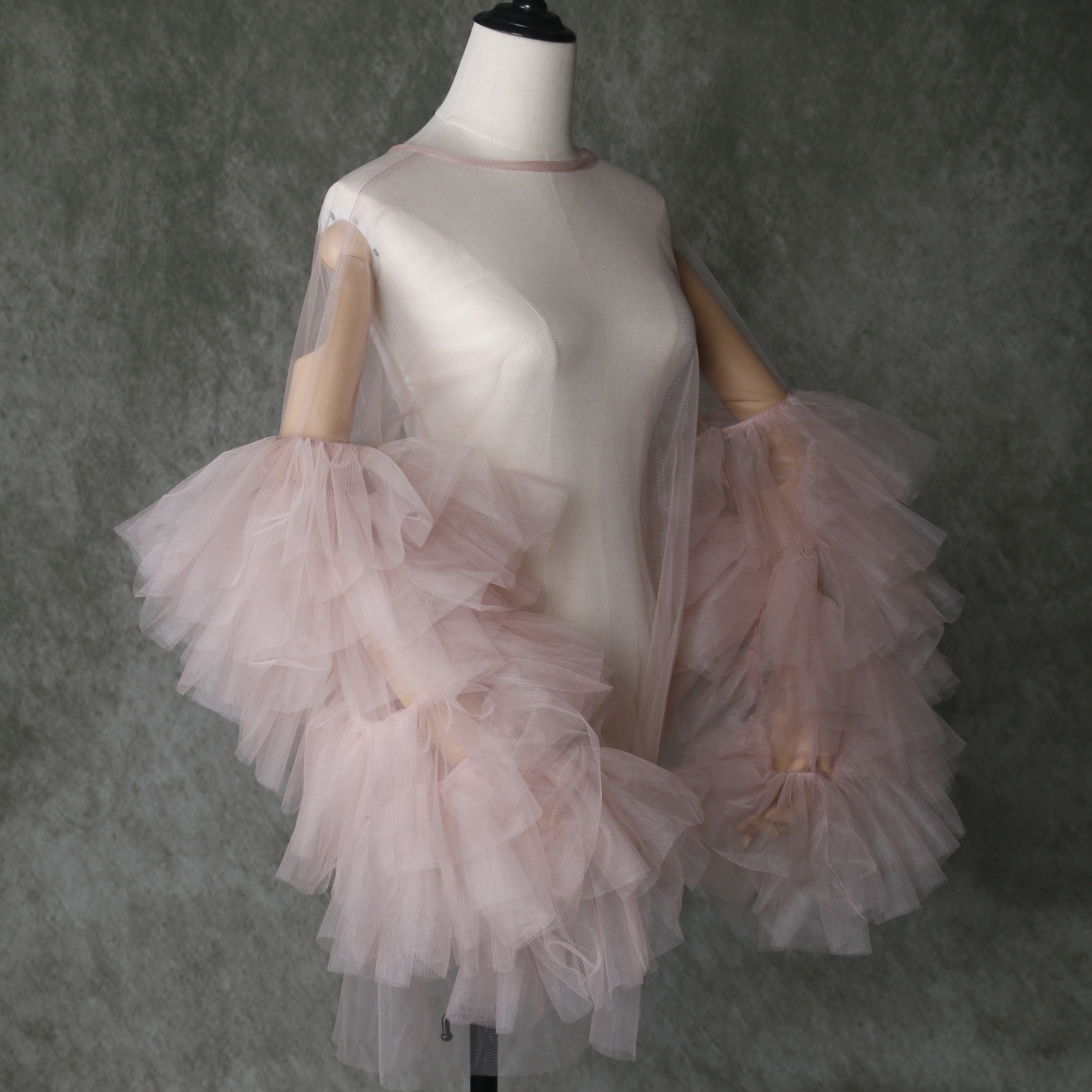 トップス くすみピンク ふわふわ袖 色直し ラッフルフリル オーダーメイド 花嫁 披露宴 トップス くすみピンク ふわふわ袖 色直し ラッフルフリル オーダーメイド 花嫁 披露宴