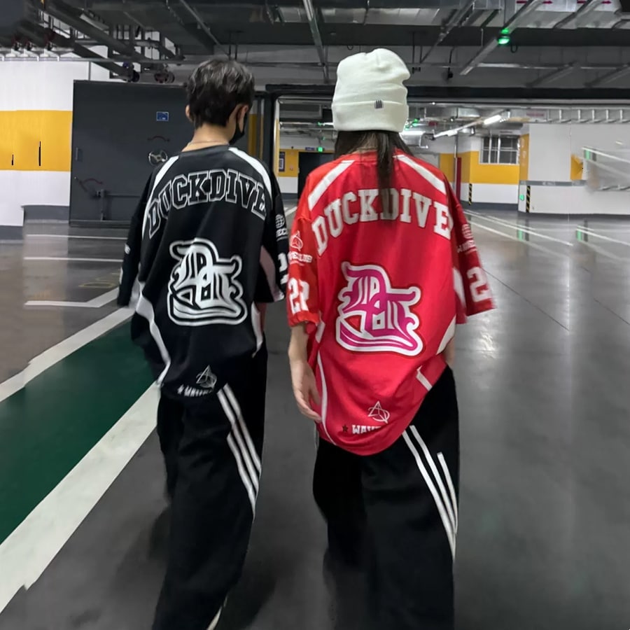 韓国の男女の子供のヒップホップの速乾の半袖のtシャツのズボンの子供の六一の街のダンスはhiphopを演じて服のスーツを出します