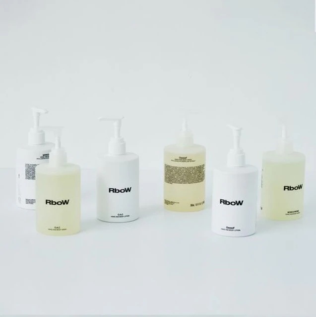 ハンドアンドボディローション 300ml 2種択1 ハンドアンドボディローション 300ml 2種択1