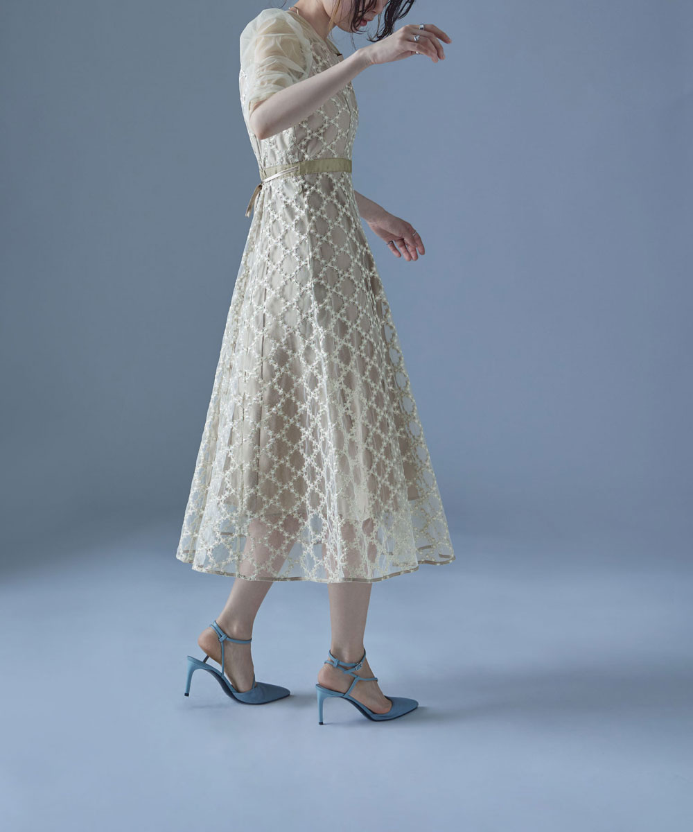 フラワーダイアゴナルチェックフレアドレス ワンピース ワンピ ドレス 五分袖 ロング マキシ丈 オケワンピ スクエアネック フレア レース 小花柄 花柄 チェック柄 シアー 結婚式 二次会