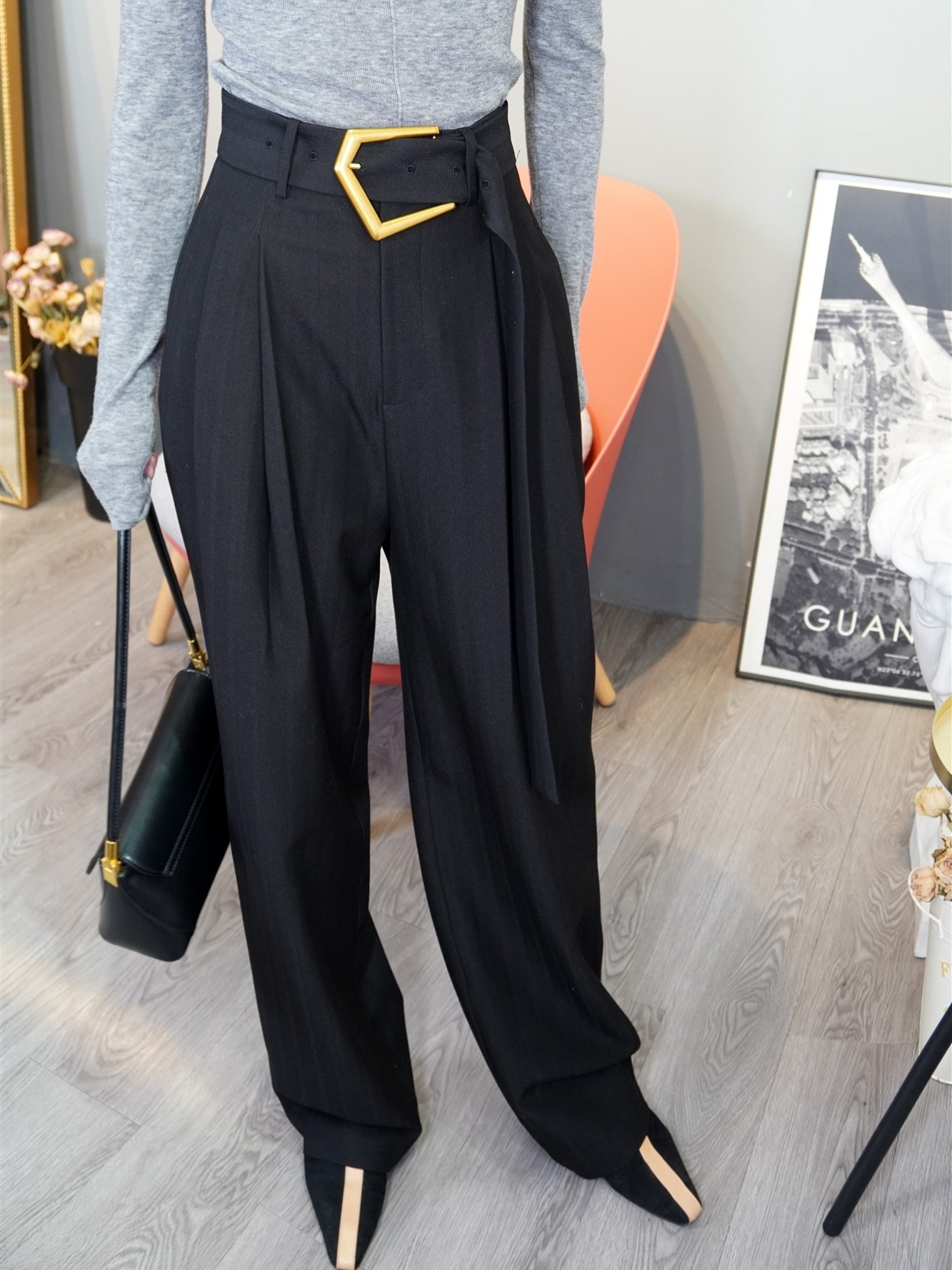 ボトムス ワイドパンツ ストレートパンツ ロング丈 ストレート デザイン タック 美ライン ニュアンス ベルト ウエストマーク かわいい 大人可愛い きれいめ シンプル カジュアル 大人 上品