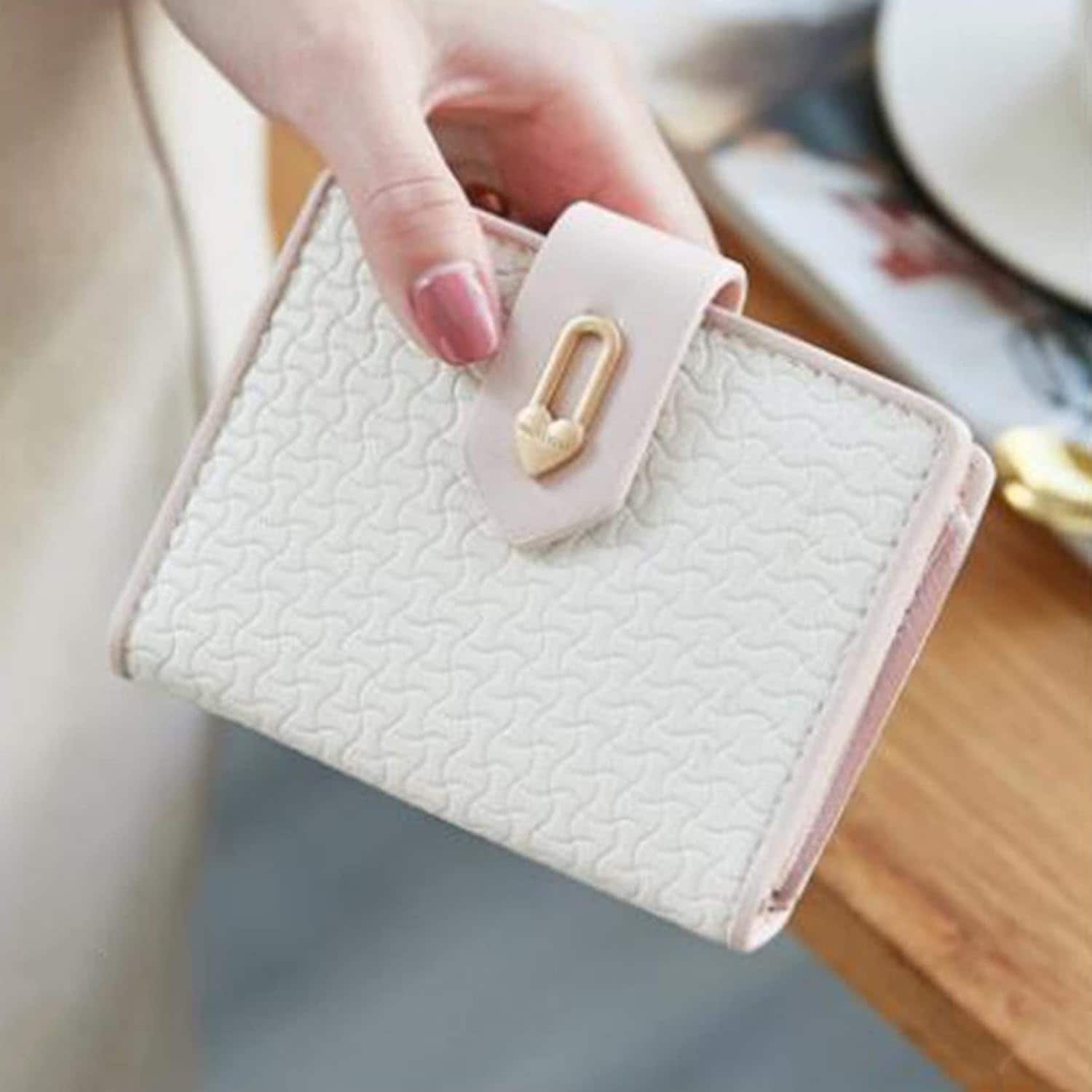 【20%OFFクーポン】小さい財布 レディース 財布 2つ折り 無地 ボタン 大容量 小銭入れ カード入れ 多機能 使いやすい お札が折れない 軽い ウォレット コインケース シンプル おしゃれ 贈り 【20%OFFクーポン】小さい財布 レディース 財布 2つ折り 無地 ボタン 大容量 小銭入れ カード入れ 多機能 使いやすい お札が折れない 軽い ウォレット コインケース シンプル おしゃれ 贈り