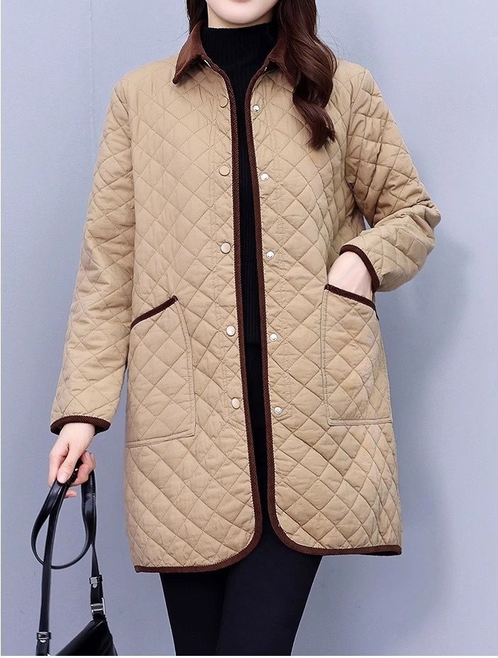 キルティングコート レディース ジャケット コート アウター 上着 膝上 長袖 襟付き スリム 細身 ストレート ポケット 前開き ボタン 大人可愛い きれいめ シンプル 上品 おしゃれ こなれ感