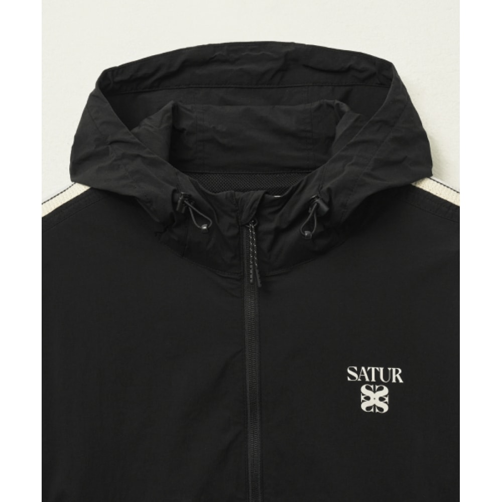 SATUR パッカブル ウィンドブレーカー ブラック ロトン
