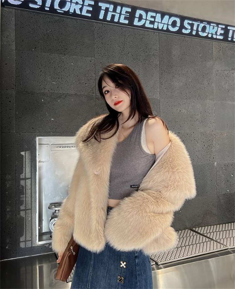 早い者勝ち 2024秋冬 襟を正す あったか レディース 毛皮コートに似せる 上品映え 長袖 保温 ギャザリング 快適である 早い者勝ち 2024秋冬 襟を正す あったか レディース 毛皮コートに似せる 上品映え 長袖 保温 ギャザリング 快適である