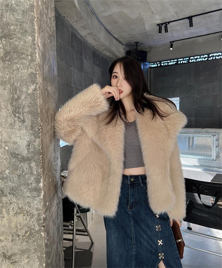 早い者勝ち 2024秋冬 襟を正す あったか レディース 毛皮コートに似せる 上品映え 長袖 保温 ギャザリング 快適である 早い者勝ち 2024秋冬 襟を正す あったか レディース 毛皮コートに似せる 上品映え 長袖 保温 ギャザリング 快適である