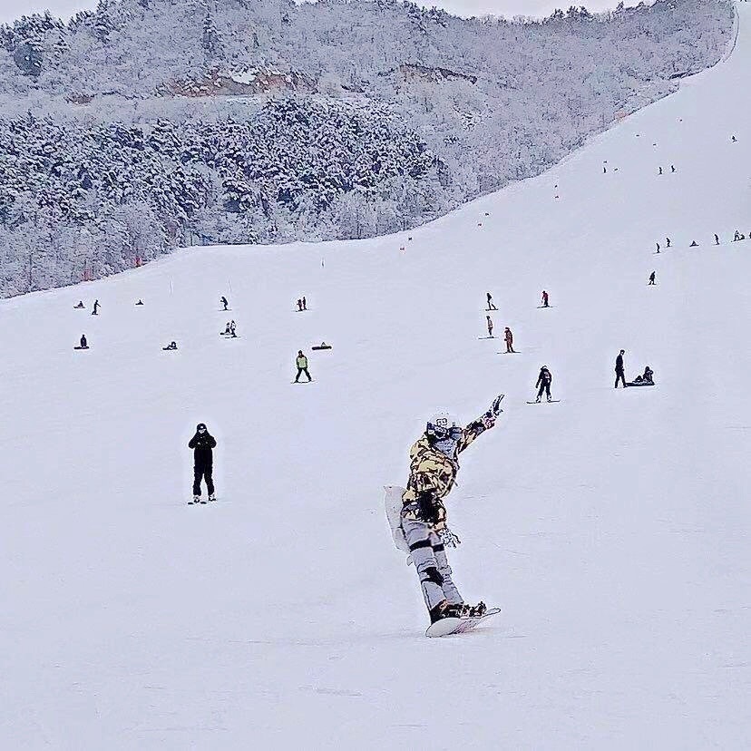 新型スキーヤーパンツ男女シングルボード屋外防風防水で冬の厚手保温綿ズボン男性の取り外しができます