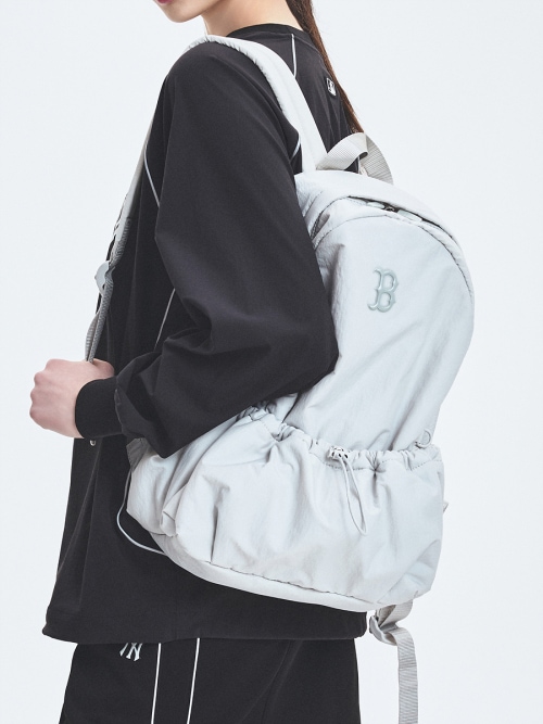 MLB公式正規品 ベーシック アスレジャーバックパック BOS (L.Grey) ニューヨークヤンキース 男女兼用 MLB公式正規品 ベーシック アスレジャーバックパック BOS (L.Grey) ニューヨークヤンキース 男女兼用