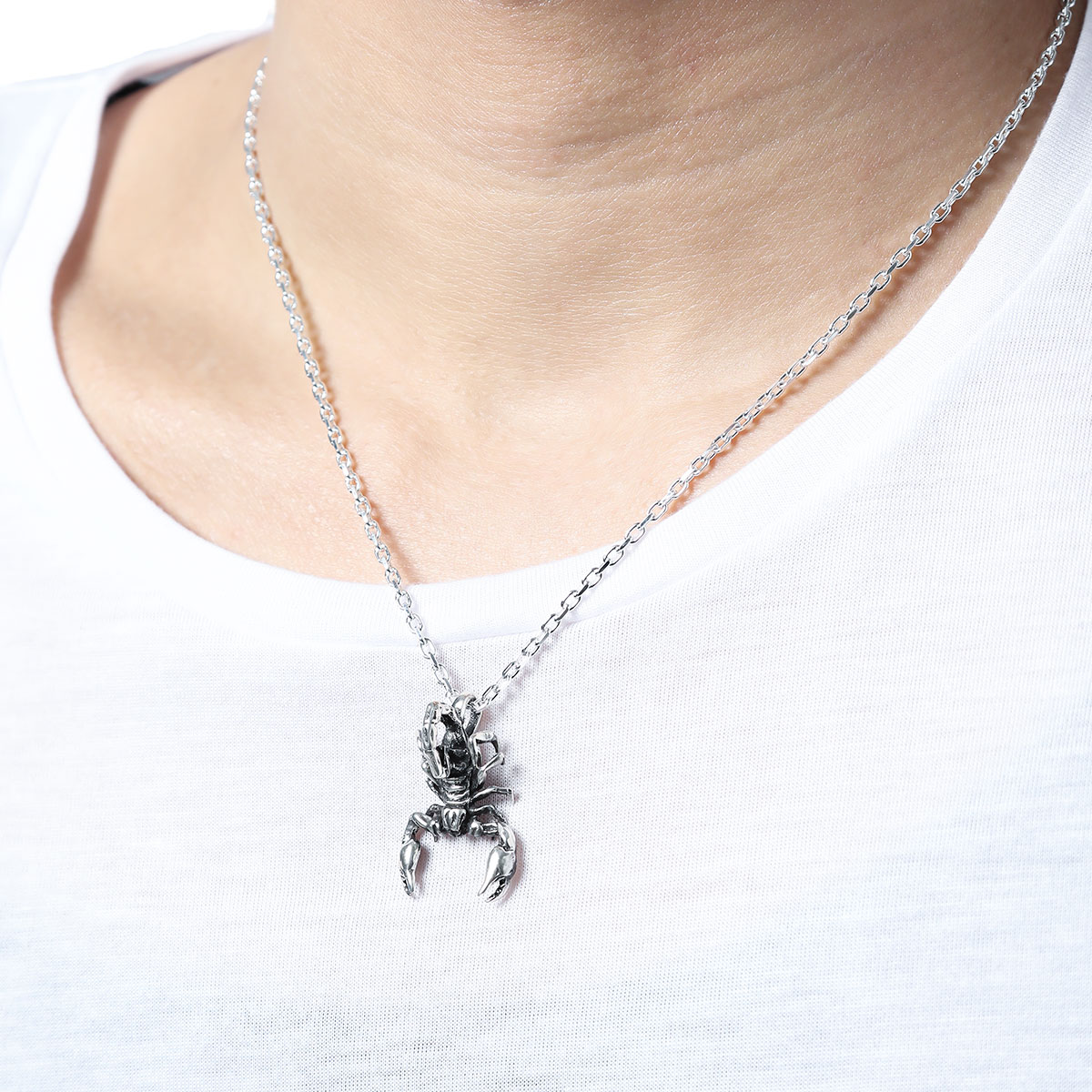 ペンダント ネックレス メンズ さそり 蠍 シルバー925 スコーピオン 銀製品 燻し加工 シンプル ペンダント ネックレス メンズ さそり 蠍 シルバー925 スコーピオン 銀製品 燻し加工 シンプル