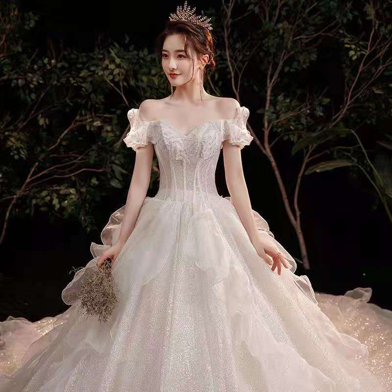 ウエディングドレス Aラインドレス 安い 挙式 二次会 ブライダル レディース ロングドレス レース プリンセスライン 撮影 編み上げ式 花嫁 披露宴 結婚式 ウエディングドレス Aラインドレス 安い 挙式 二次会 ブライダル レディース ロングドレス レース プリンセスライン 撮影 編み上げ式 花嫁 披露宴 結婚式