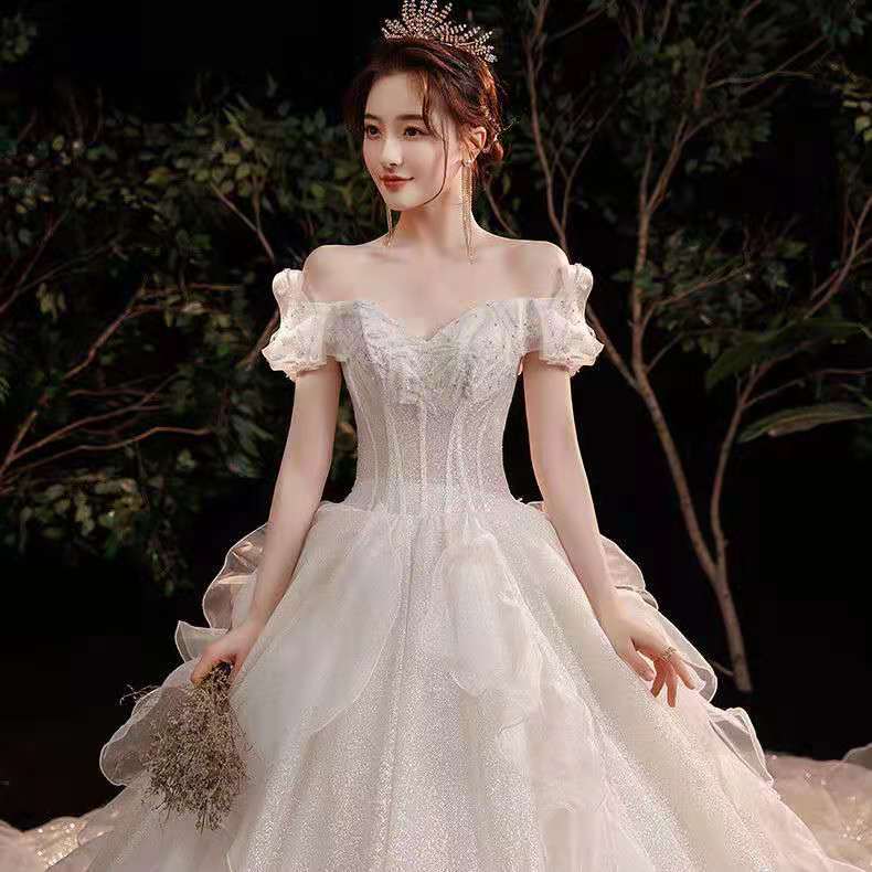 ウエディングドレス Aラインドレス 安い 挙式 二次会 ブライダル レディース ロングドレス レース プリンセスライン 撮影 編み上げ式 花嫁 披露宴 結婚式 ウエディングドレス Aラインドレス 安い 挙式 二次会 ブライダル レディース ロングドレス レース プリンセスライン 撮影 編み上げ式 花嫁 披露宴 結婚式