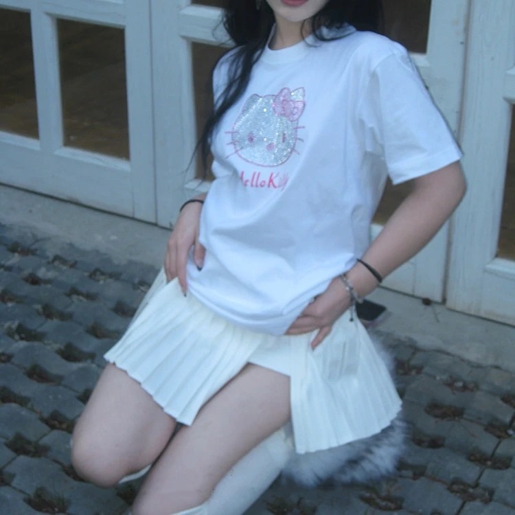 【極速出荷】【無料限定】2枚購入で 0 FF!Tシャツ キティちゃん ストーン キラキラ 半袖Ttシャツ ティーシャツ 無地 キャラクター 半袖 トップス カジュアル レディース 【極速出荷】【無料限定】2枚購入で 0 FF!Tシャツ キティちゃん ストーン キラキラ 半袖Ttシャツ ティーシャツ 無地 キャラクター 半袖 トップス カジュアル レディース