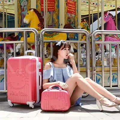 有名ブランド Qoo10] ハローキティスーツケース [急速出荷] 旅行かばん・小分けバッグ
