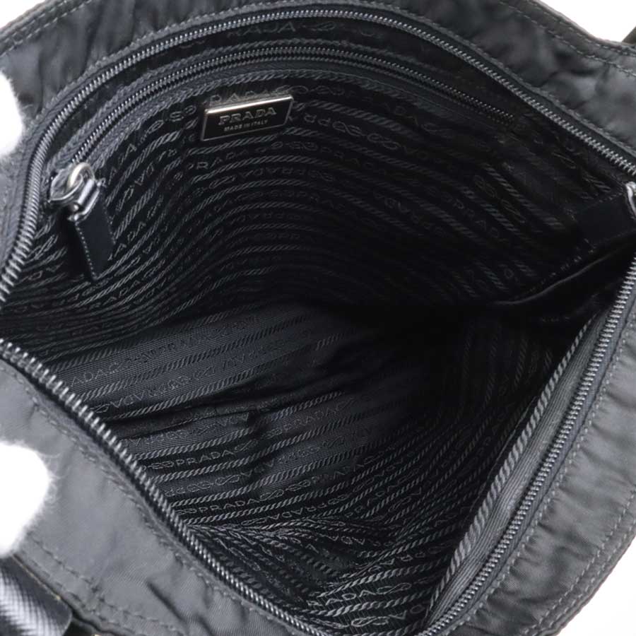 プラダ PRADA 斜め掛けショルダーバッグ ナイロン ブラック シルバー メンズ e60652a プラダ PRADA 斜め掛けショルダーバッグ ナイロン ブラック シルバー メンズ e60652a