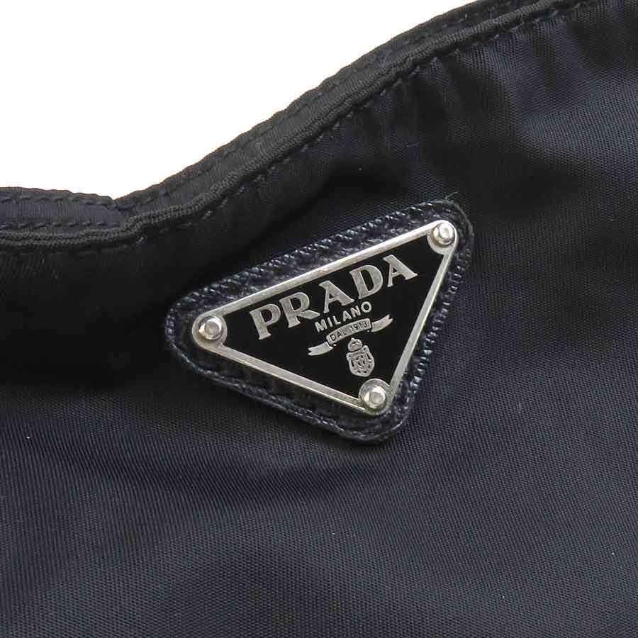 プラダ PRADA 斜め掛けショルダーバッグ ナイロン ブラック シルバー メンズ e60652a プラダ PRADA 斜め掛けショルダーバッグ ナイロン ブラック シルバー メンズ e60652a