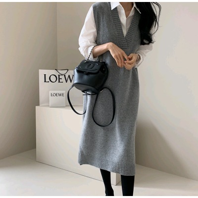 韓国ノースリーブVネックニット秋冬ウールニットワンピースミディアムセータータンクトップスカート 韓国ノースリーブVネックニット秋冬ウールニットワンピースミディアムセータータンクトップスカート