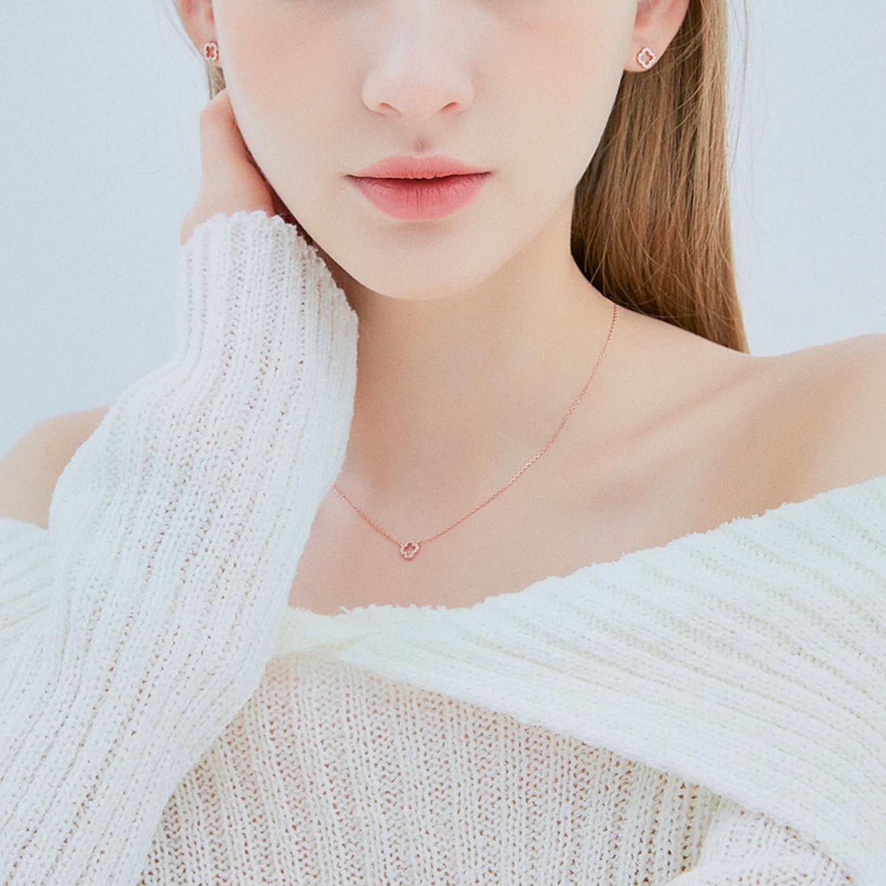 Qoo10 J.ESTINA 花 ピアス [ゴールド]