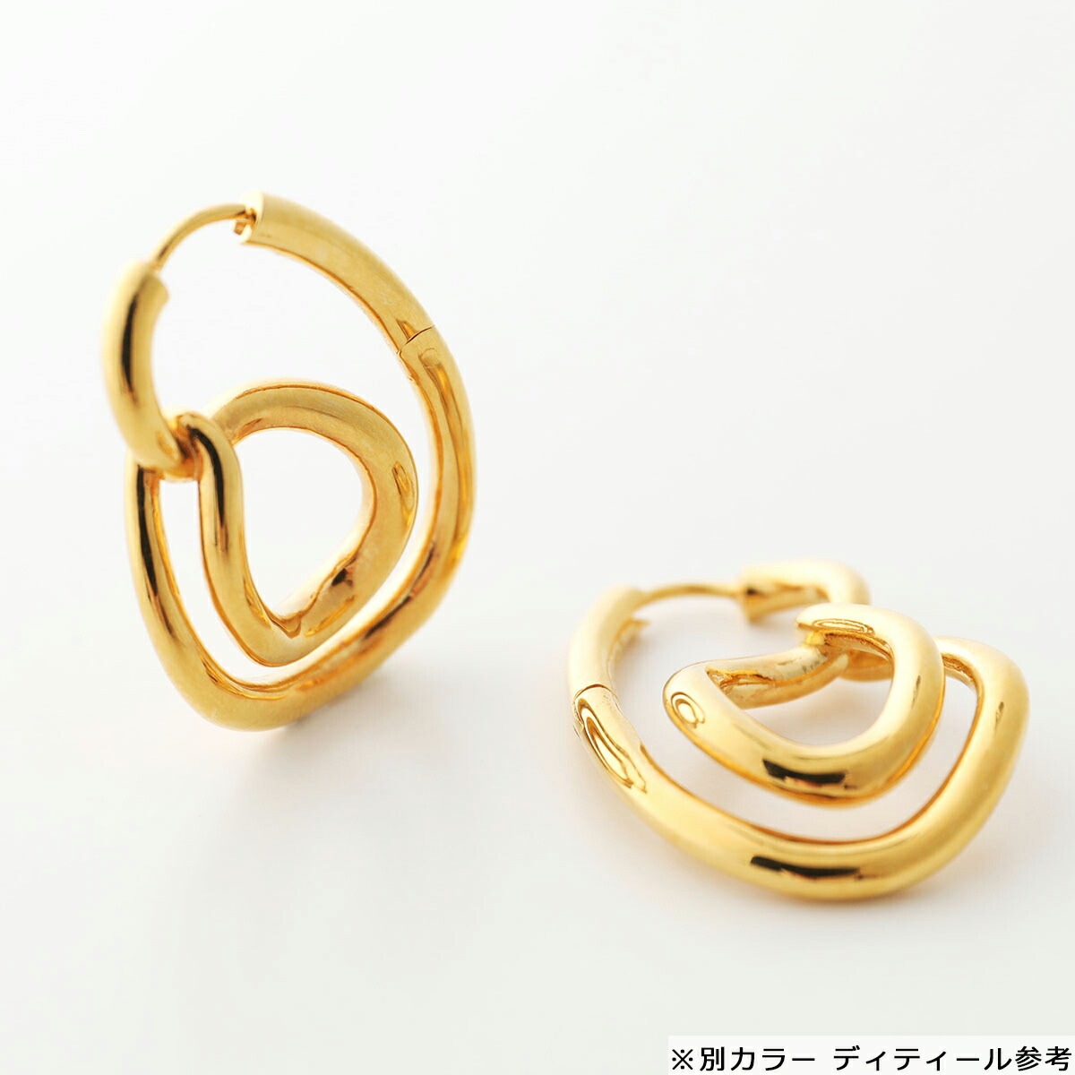 Charlotte Chesnais シャルロットシェネ ピアス CREOLE LASSO 23BO125AR レディース フープピアス アクセサリー ARGE】 Charlotte Chesnais シャルロットシェネ ピアス CREOLE LASSO 23BO125AR レディース フープピアス アクセサリー ARGE】