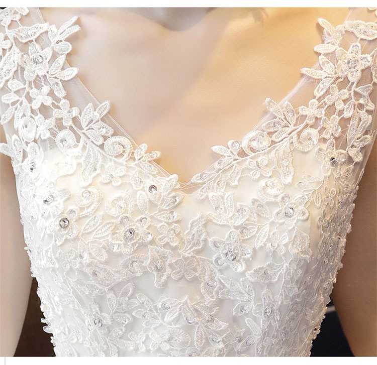 【即納】ウェディングドレス 白 プリンセラインドレス ノースリーブ 刺繍 Aライン エンパイアドレス レース ドレス 豪華な花嫁ドレス 編み上げタイプ シンプルドレス/姫系ドレス/刺繍フリルドレス 【即納】ウェディングドレス 白 プリンセラインドレス ノースリーブ 刺繍 Aライン エンパイアドレス レース ドレス 豪華な花嫁ドレス 編み上げタイプ シンプルドレス/姫系ドレス/刺繍フリルドレス