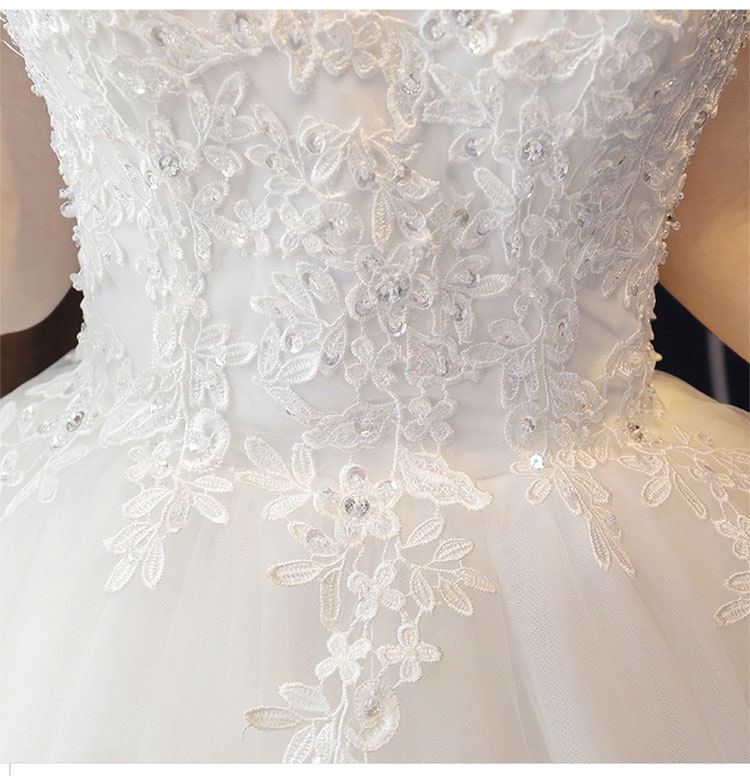 【即納】ウェディングドレス 白 プリンセラインドレス ノースリーブ 刺繍 Aライン エンパイアドレス レース ドレス 豪華な花嫁ドレス 編み上げタイプ シンプルドレス/姫系ドレス/刺繍フリルドレス 【即納】ウェディングドレス 白 プリンセラインドレス ノースリーブ 刺繍 Aライン エンパイアドレス レース ドレス 豪華な花嫁ドレス 編み上げタイプ シンプルドレス/姫系ドレス/刺繍フリルドレス