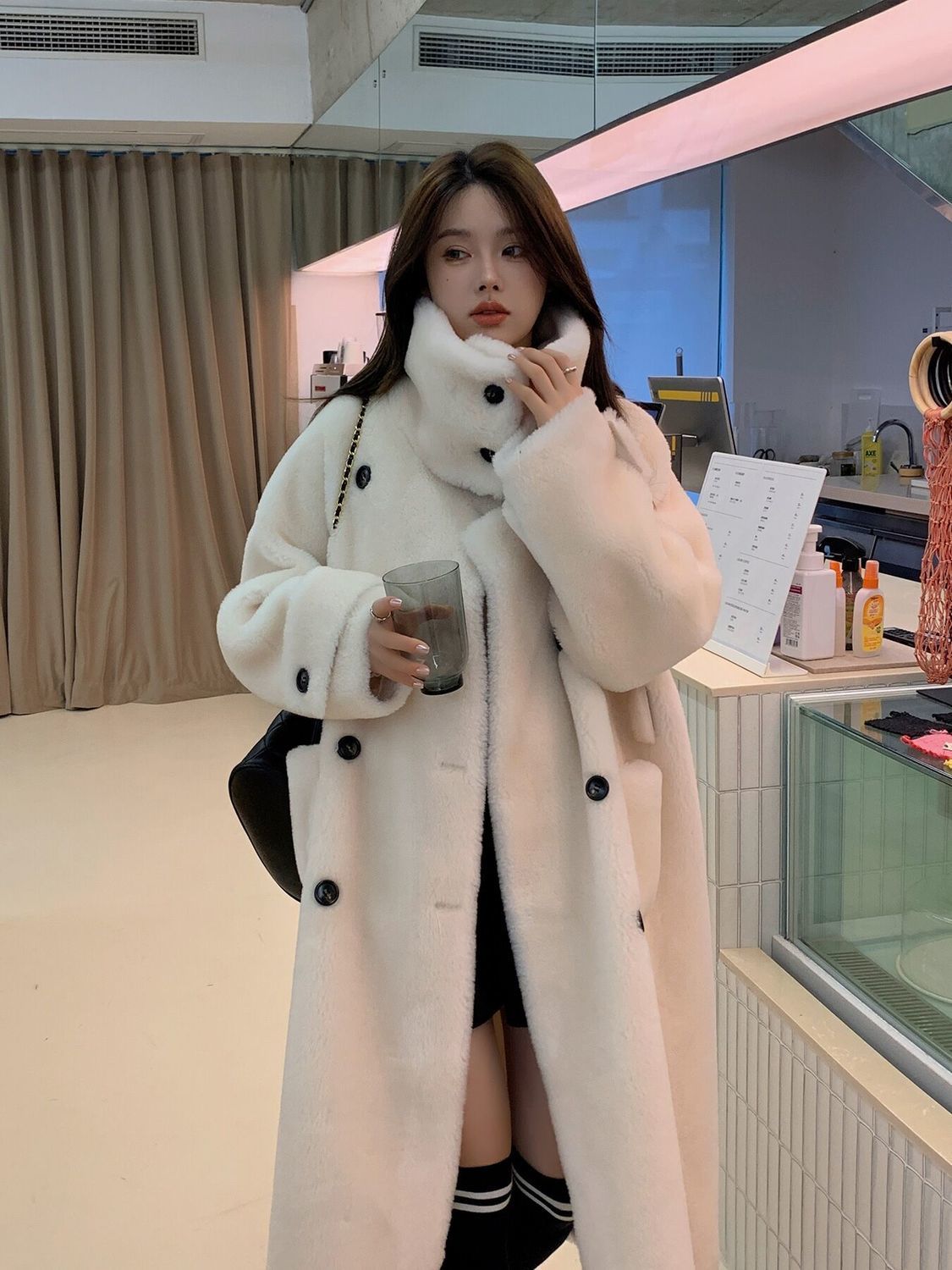 ムートンファッション 厚手 ロング 韓国 百掛け ふわふわ ウォーム おしゃれ 立ち襟 フェイクラムズウール 皮毛一体 アウター