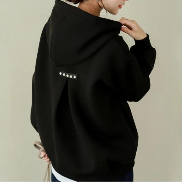 【見逃し厳禁】 5色展開 プルオーバー パール付き フード付き パーカー 【見逃し厳禁】 5色展開 プルオーバー パール付き フード付き パーカー