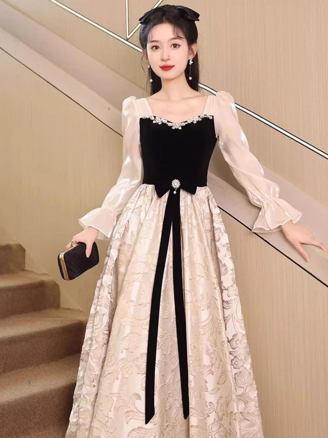 長袖イブニングドレスフェミニンスタイル宴会ハイエンド気質芸術テストドレス