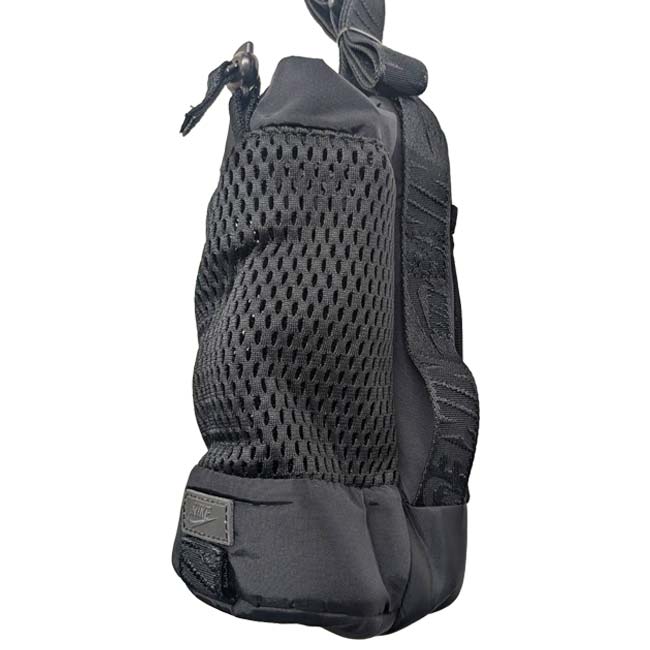 700ml・950ml用 ナイキ(NIKE) TECH テック ステートメント ハイドレーション ボトルキャリー HY9002-013ブラック×ブラック(24y10m) 700ml・950ml用 ナイキ(NIKE) TECH テック ステートメント ハイドレーション ボトルキャリー HY9002-013ブラック×ブラック(24y10m)