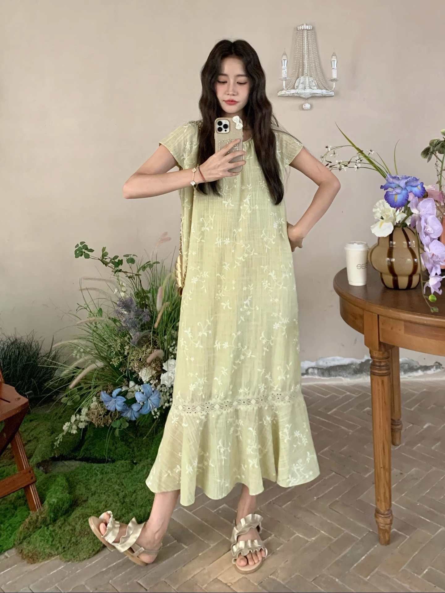 2025新作 おしゃれ ワンピース 韓国 ワンピース ロングタイプ 可愛い 気質 無地 ラッフル ワンピース 夏 レディースファッション ドレス 百掛け 2025新作 おしゃれ ワンピース 韓国 ワンピース ロングタイプ 可愛い 気質 無地 ラッフル ワンピース 夏 レディースファッション ドレス 百掛け