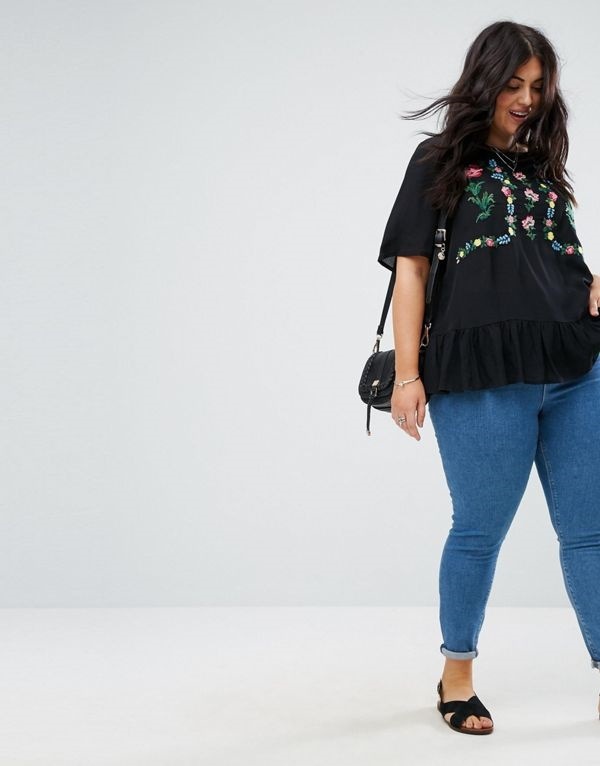 ASOS エイソス レディース 大きめサイズ ゆったりサイズ 送料無料 Black CURVE Ruffle Hem Tee with Embroidery ASOS エイソス レディース 大きめサイズ ゆったりサイズ 送料無料 Black CURVE Ruffle Hem Tee with Embroidery