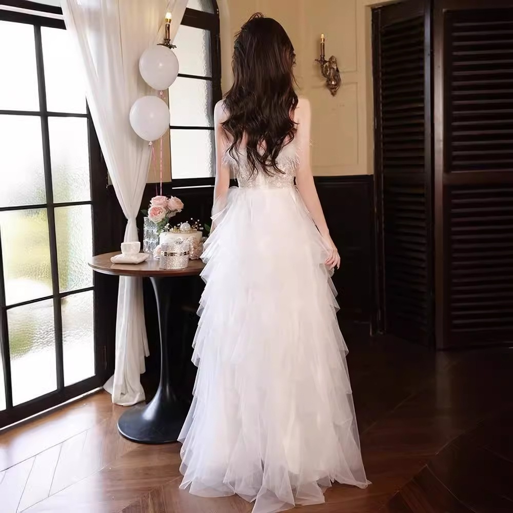 【高級宴会ドレス】イブニングドレス 誕生日 高級 フェザーデザイン 夏 高級感あるストラップレス オフショルダー 宴会 社交界の女性 司会 パフォーマンス ワンピース 【高級宴会ドレス】イブニングドレス 誕生日 高級 フェザーデザイン 夏 高級感あるストラップレス オフショルダー 宴会 社交界の女性 司会 パフォーマンス ワンピース