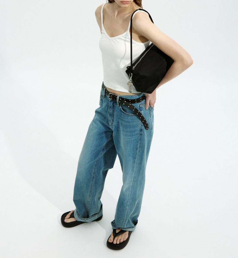 STUDDED LEATHER BELT (LC257BE03BK) STUDDED LEATHER BELT (LC257BE03BK)