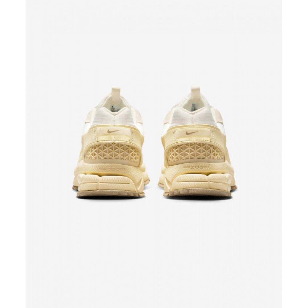 ナイキズームボメロ ROM M-ペールアイボリー:ライトカーキ:カーキ:ペールアイボリー/FV2295-101