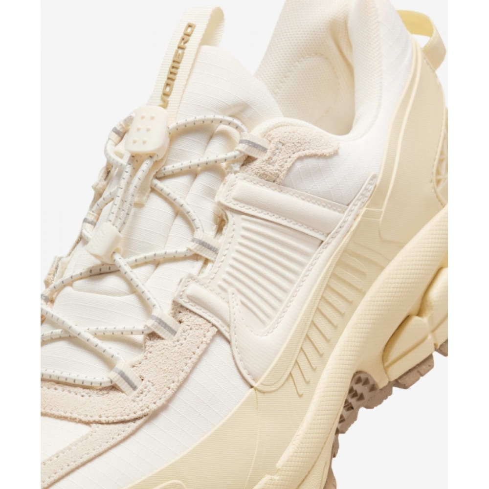 ナイキズームボメロ ROM M-ペールアイボリー:ライトカーキ:カーキ:ペールアイボリー/FV2295-101