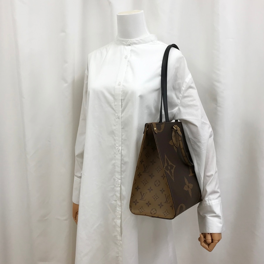 モノグラム ジャイアント オンザゴー MM M45321 トートバッグ fya【中古】 モノグラム ジャイアント オンザゴー MM M45321 トートバッグ fya【中古】