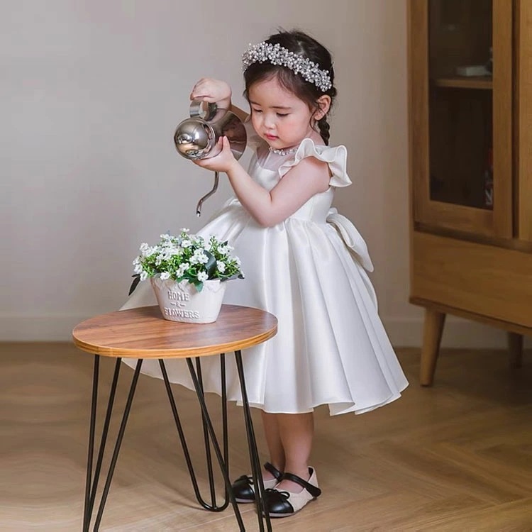 ドレス 子ども フリルの袖 超ボリューム【商品到着後レビューを書いて靴下２足【M1足+XL1足】ベビードレス ピアノ 発表会 大きいリボン 子供フォーマルドレス フラワーガール ホワイト 女の子花ドレ