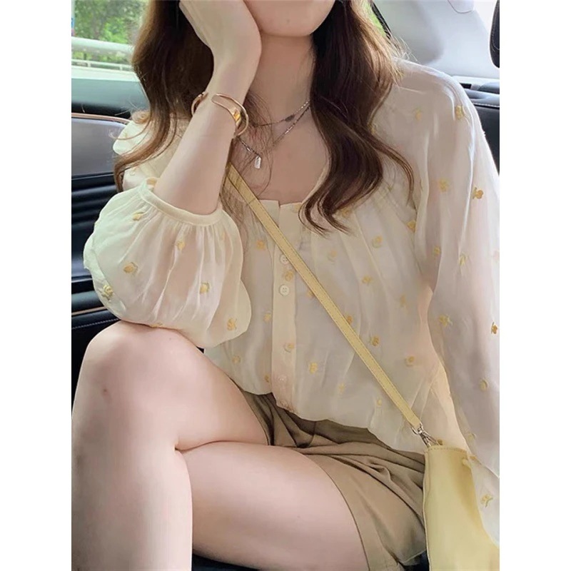 氷のシルクシフォンシャツの女性の夏の太陽のシャツの小さな新鮮な甘いブラウスブラウスカバーアップの刺繍フランスのハイセンス 氷のシルクシフォンシャツの女性の夏の太陽のシャツの小さな新鮮な甘いブラウスブラウスカバーアップの刺繍フランスのハイセンス